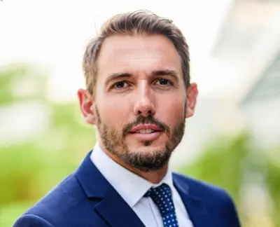 visuel_equipe_luis-heras-perera_spirit-reim-services